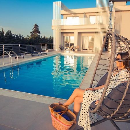 Io Luxury Pool & Hot Tub Suites Preveza Eksteriør billede