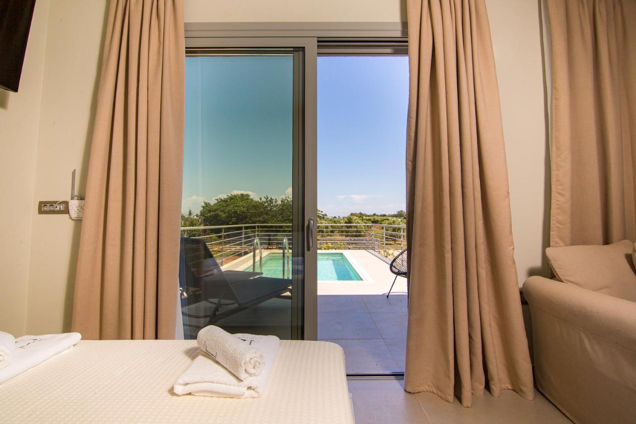 Io Luxury Pool & Hot Tub Suites Preveza Eksteriør billede